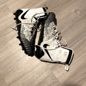 Size 13 savage force cleats